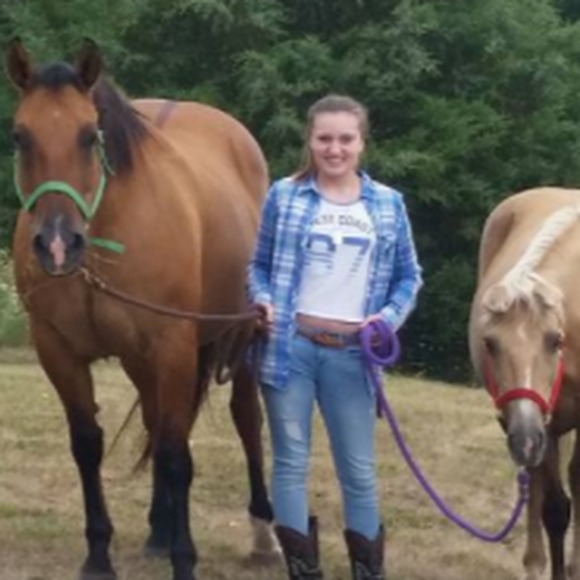 Meet your Posher, Laney - Picture 1 of 1